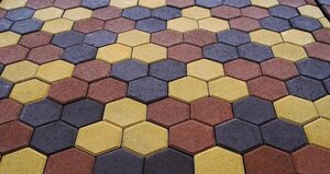 Тротуарная плитка Соты коричневая